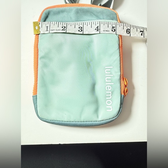 Lululemon Easy Access Crossbody Bag O/S (ATGN/TIDT) Orange Green - Picture 7 of 9